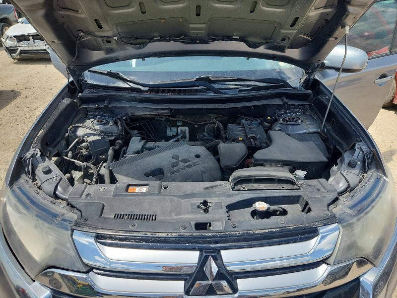 Photo 12 from auction – 2018 MITSUBISHI OUTLANDER with VIN JA4AD2A3XJZ053163