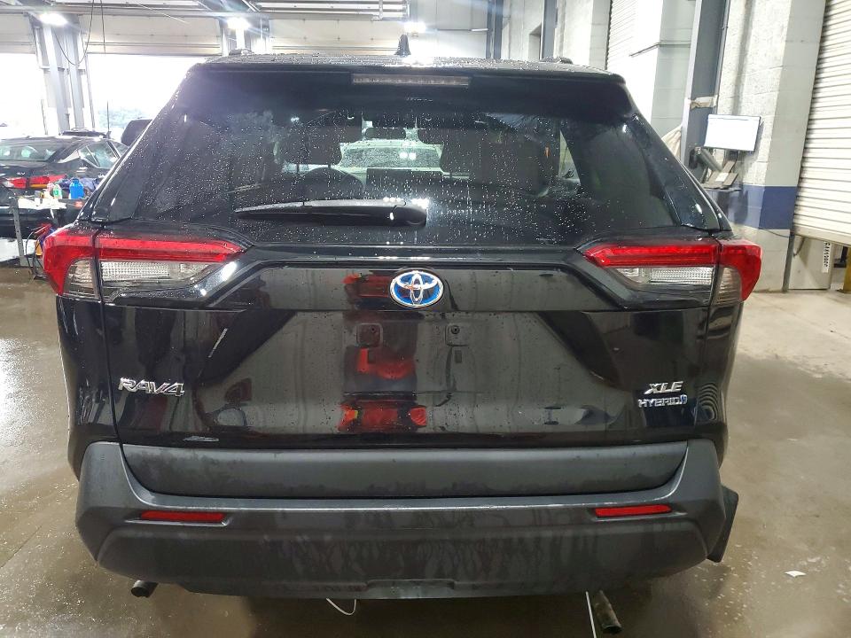 Photo 6 from auction – 2021 TOYOTA RAV4 with VIN 4T3RWRFV3MU014960