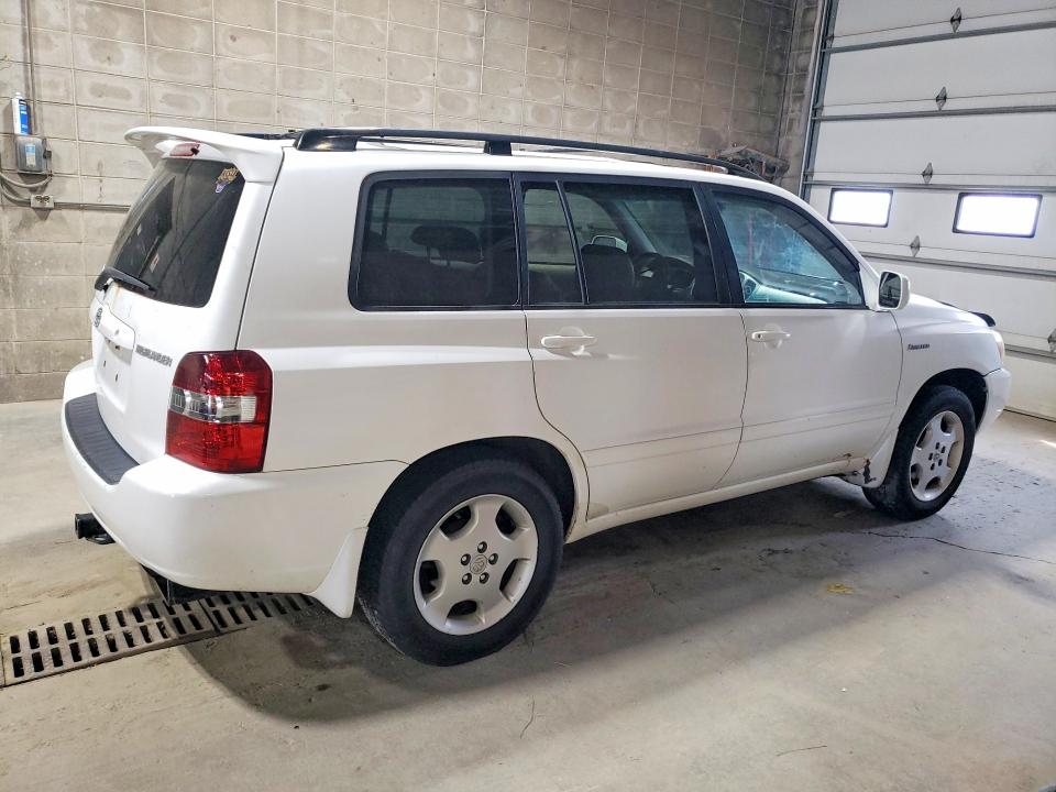 Photo 3 from auction – 2005 TOYOTA HIGHLANDER with VIN JTEDP21A650053045