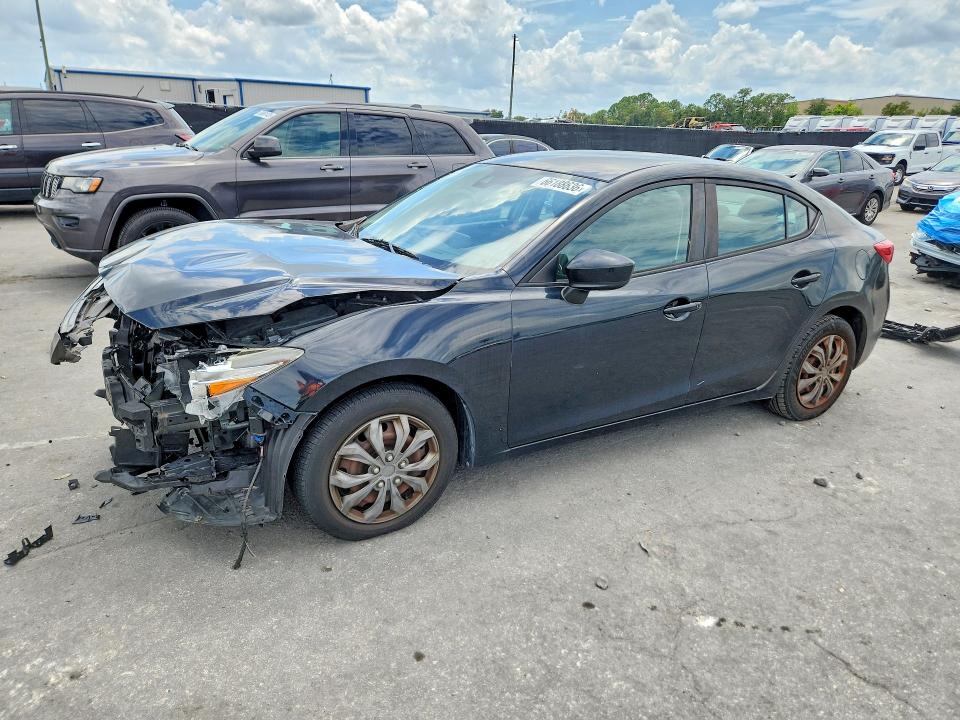 Foto 1 de la subasta – 2018 MAZDA 3 con VIN 3MZBN1U74JM158425