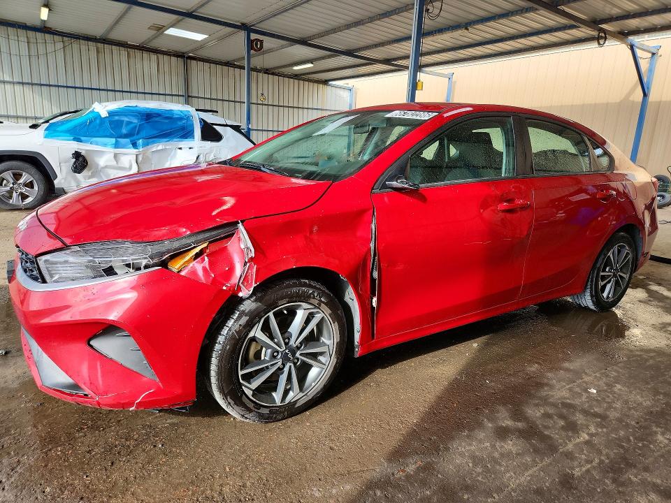 KIA FORTE 2024 z numerem VIN 3KPF24AD5RE819622 - Zdjęcie z aukcji