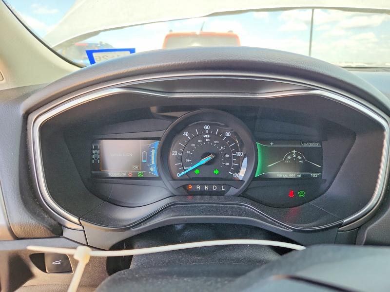 Photo 9 from auction – 2019 FORD FUSION with VIN 3FA6P0LU3KR109100