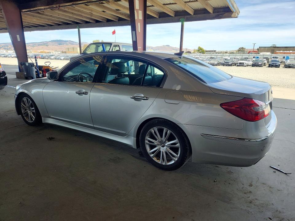 Photo 2 from auction – 2012 HYUNDAI GENESIS with VIN KMHGC4DD0CU153321