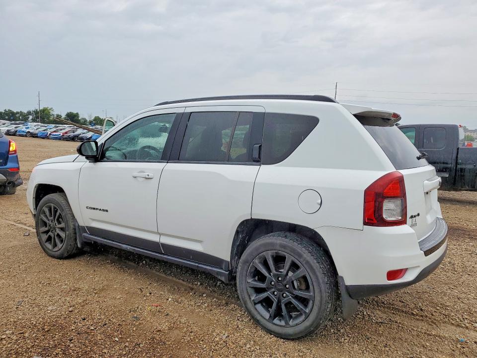 Photo 2 from auction – 2015 JEEP COMPASS with VIN 1C4NJDBB1FD323984