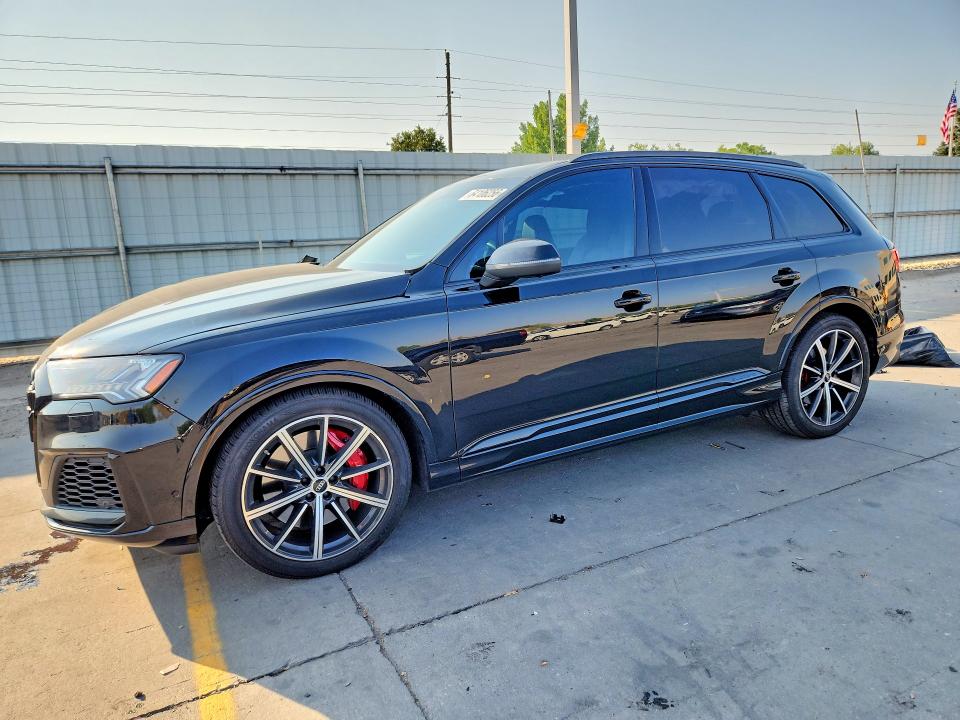 2022 AUDI SQ7