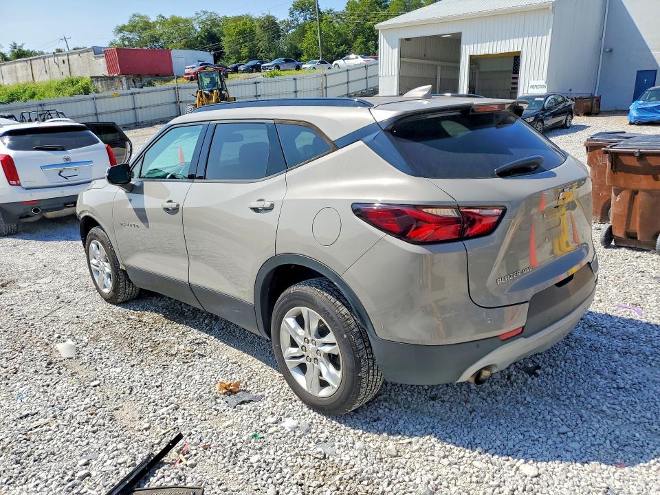 Zdjęcie 2 z aukcji – 2021 CHEVROLET BLAZER z VIN 3GNKBHR48MS504356