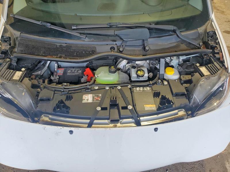 Photo 11 from auction – 2018 SMART FORTWO with VIN WMEFJ9BA5JK283701