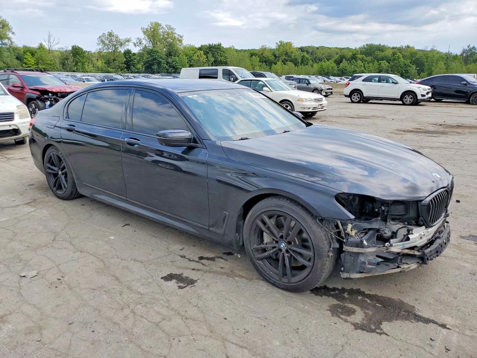 صورة رقم 4 من المزاد - 2017 BMW 750 مع VIN WBA7F2C50HG421913