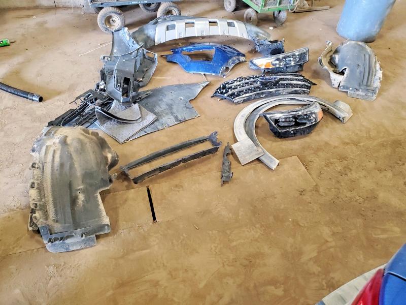 Photo 12 from auction – 2020 FORD EXPLORER with VIN 1FMSK8DH1LGA13770