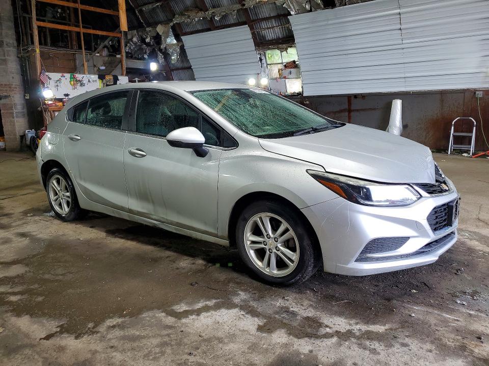 Photo 4 from auction – 2018 CHEVROLET CRUZE with VIN 3G1BE6SM9JS645374