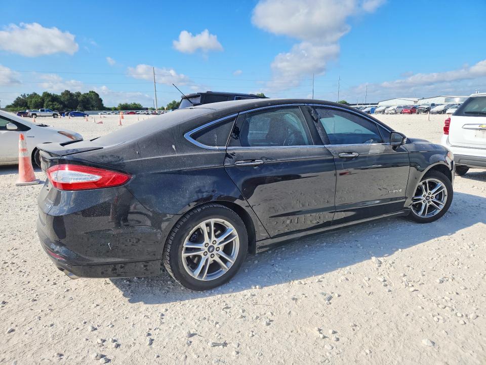 Foto 3 de la subasta – 2016 FORD FUSION con VIN 3FA6P0RU3GR145996