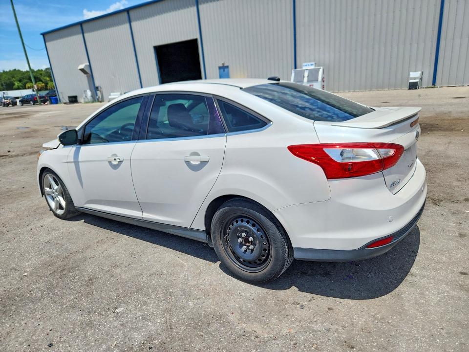 Photo 2 from auction – 2012 FORD FOCUS with VIN 1FAHP3J20CL231912