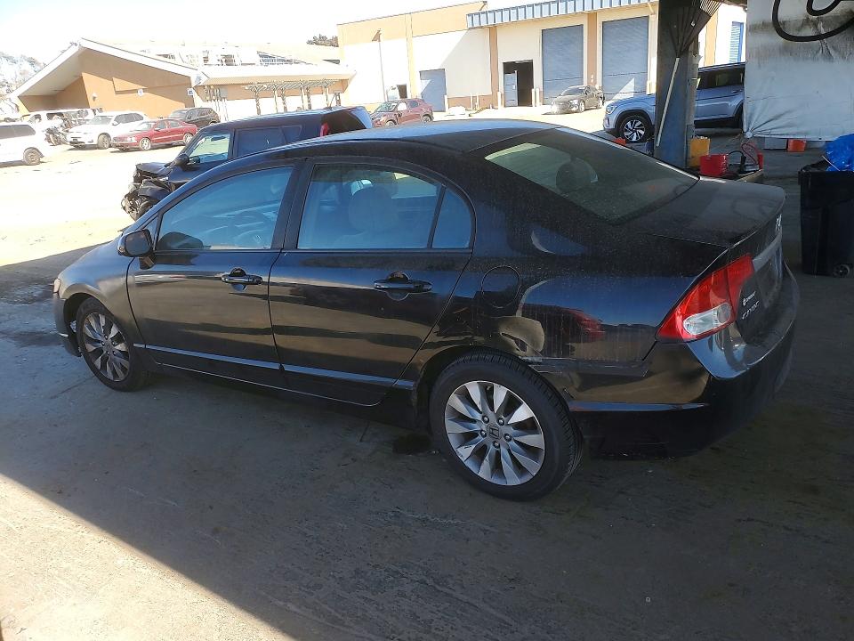 Photo 2 from auction – 2010 HONDA CIVIC with VIN 19XFA1F8XAE069166