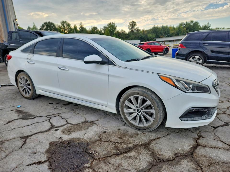 Photo 4 from auction – 2016 HYUNDAI SONATA with VIN 5NPE34AF4GH426116