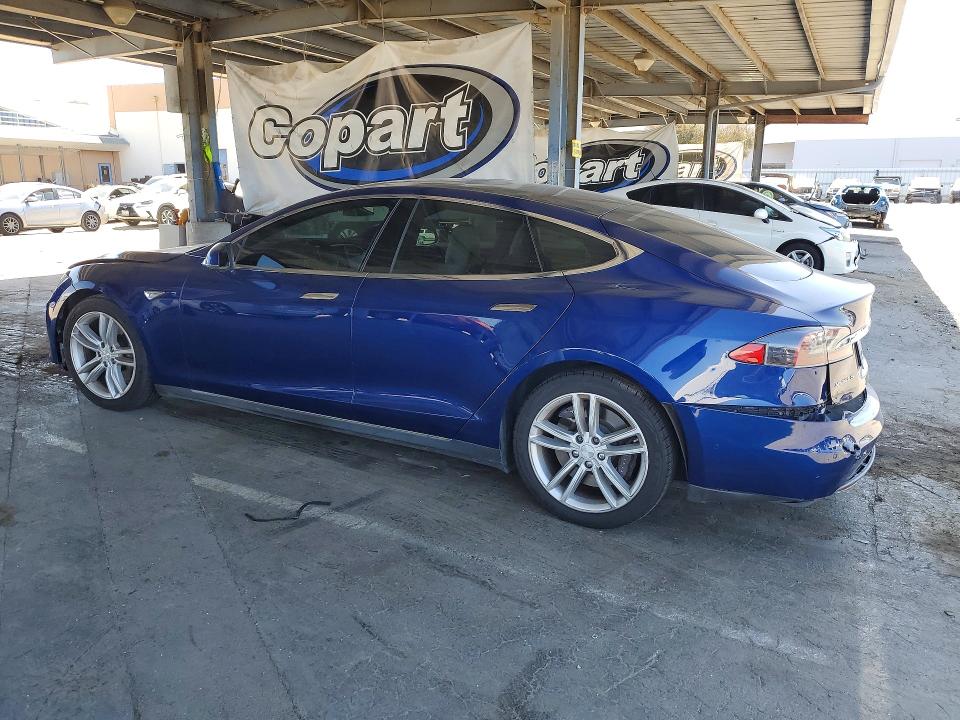 Photo 2 from auction – 2015 TESLA MODEL S with VIN 5YJSA1E25FF119758