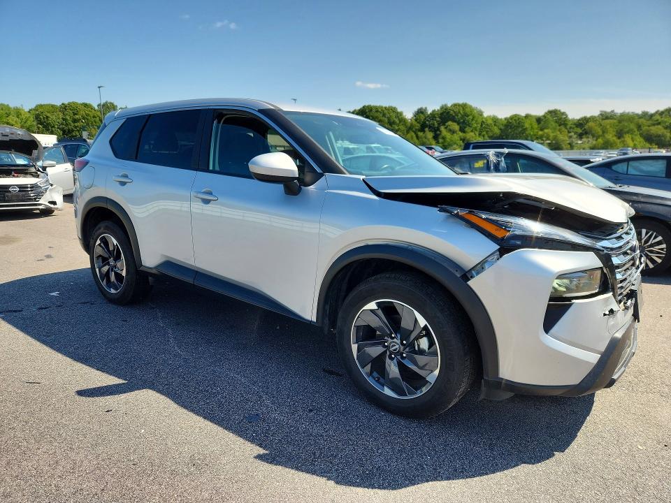 Photo 4 from auction – 2025 NISSAN ROGUE with VIN 5N1BT3BB7SC802767
