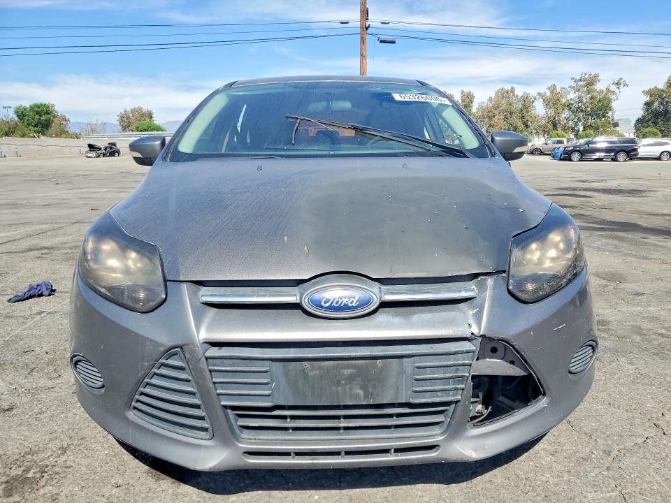 Снимка 5 от търг – 2013 FORD FOCUS с VIN 1FADP3F28DL200996