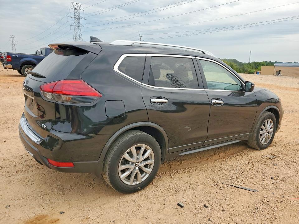 Photo 3 from auction – 2017 NISSAN ROGUE with VIN JN8AT2MT3HW143081