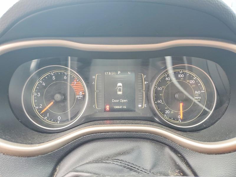 Photo 9 from auction – 2016 JEEP CHEROKEE with VIN 1C4PJMCS5GW289660