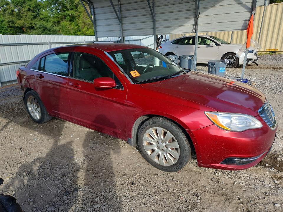 Photo 4 from auction – 2012 CHRYSLER 200 with VIN 1C3CCBAB7CN162784