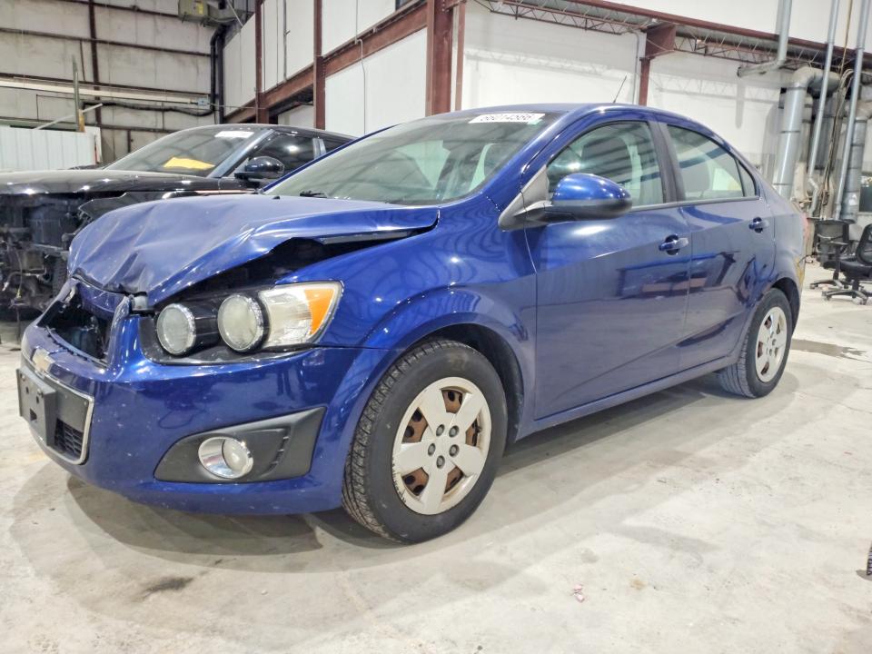 CHEVROLET SONIC 2013 con VIN 1G1JA5SH3D4257520 - Foto de la subasta