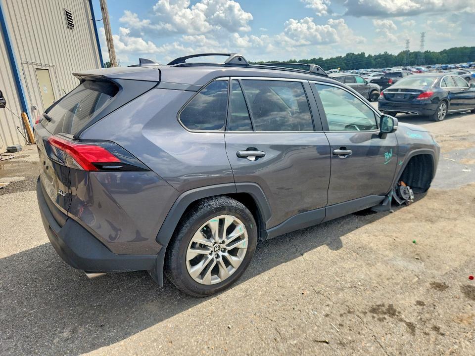 Photo 3 from auction – 2025 TOYOTA RAV4 with VIN 2T3C1RFV5SC304877