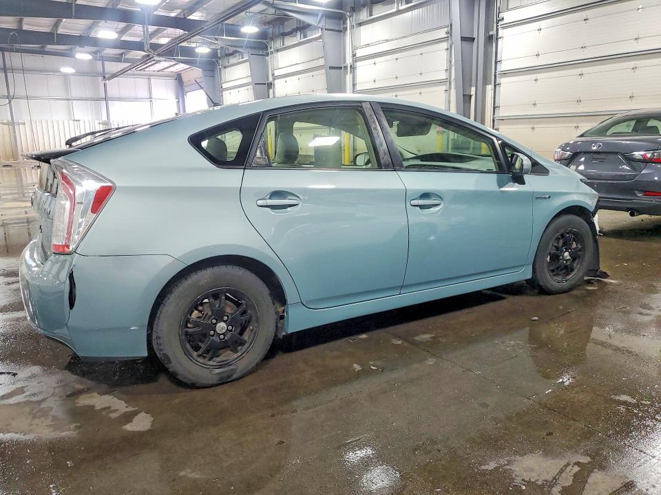 Photo 3 from auction – 2012 TOYOTA PRIUS with VIN JTDKN3DU9C5519838