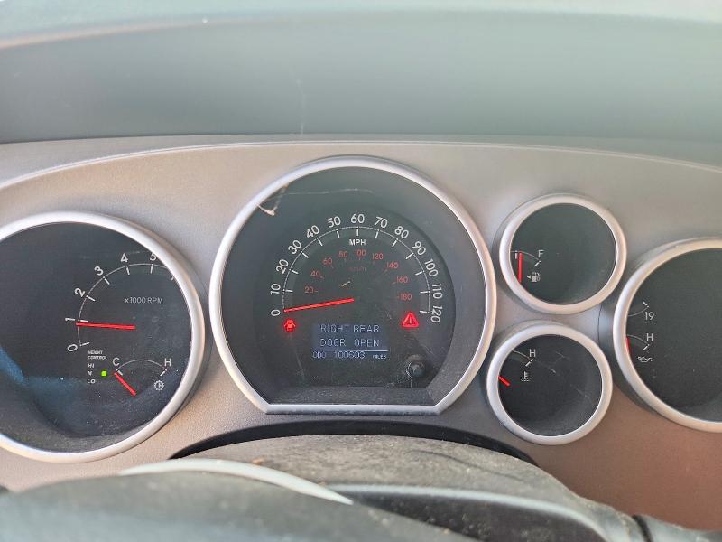 Photo 9 from auction – 2016 TOYOTA SEQUOIA with VIN 5TDYY5G10GS065719
