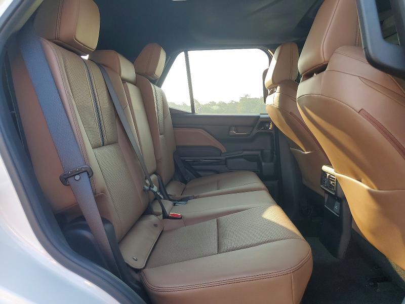 Photo 11 from auction – 2026 TOYOTA 4RUNNER with VIN JTEVA5BR5T5108001