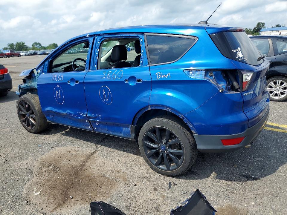 Photo 2 from auction – 2017 FORD ESCAPE with VIN 1FMCU9JDXHUE28486
