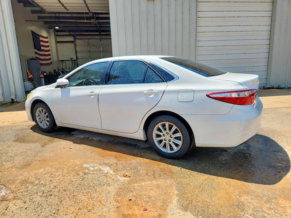 Photo 2 from auction – 2016 TOYOTA CAMRY with VIN 4T1BF1FK3GU118113
