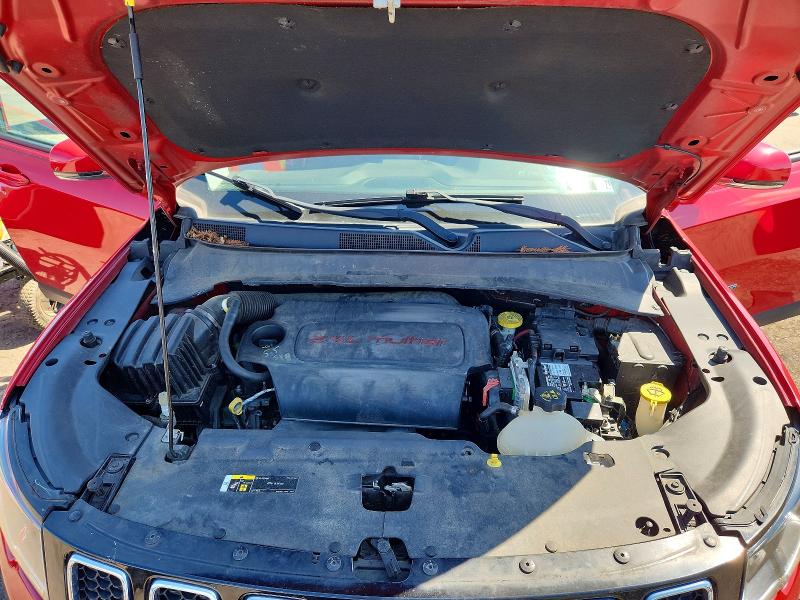 Photo 12 from auction – 2018 JEEP COMPASS with VIN 3C4NJDCB2JT470848