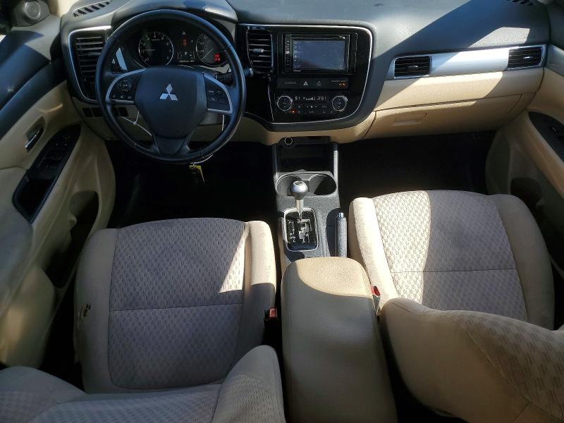 Photo 8 from auction – 2014 MITSUBISHI OUTLANDER with VIN JA4AD3A38EZ004605