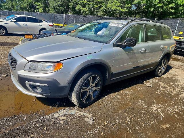 VOLVO XC70 2015 with VIN YV4902NC1F1189179 - Photo from auction