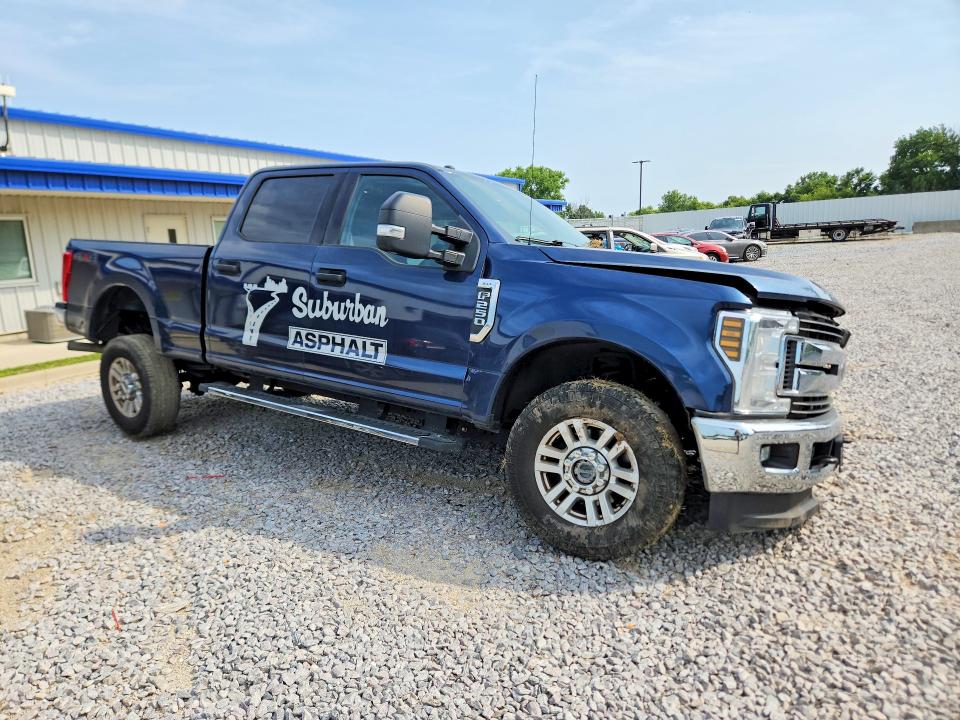 Photo 4 from auction – 2019 FORD F250 with VIN 1FT7W2B61KEF39873
