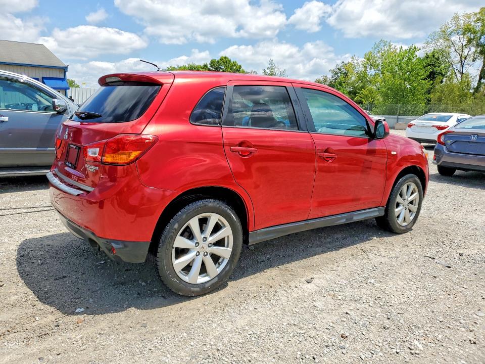Photo 3 from auction – 2014 MITSUBISHI OUTLANDER SPORT with VIN 4A4AP3AU2EE004136