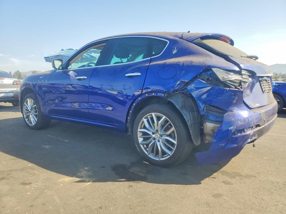 Photo 2 from auction – 2022 MASERATI LEVANTE with VIN ZN661XUA9NX398535