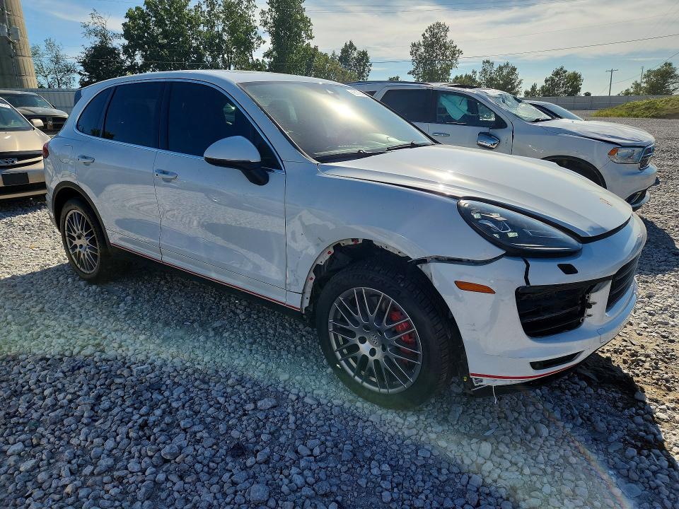 Photo 4 from auction – 2015 PORSCHE CAYENNE with VIN WP1AC2A21FLA80731