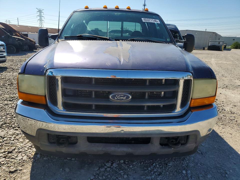 Photo 5 from auction – 2001 FORD F350 with VIN 1FTWW32F71EC35415