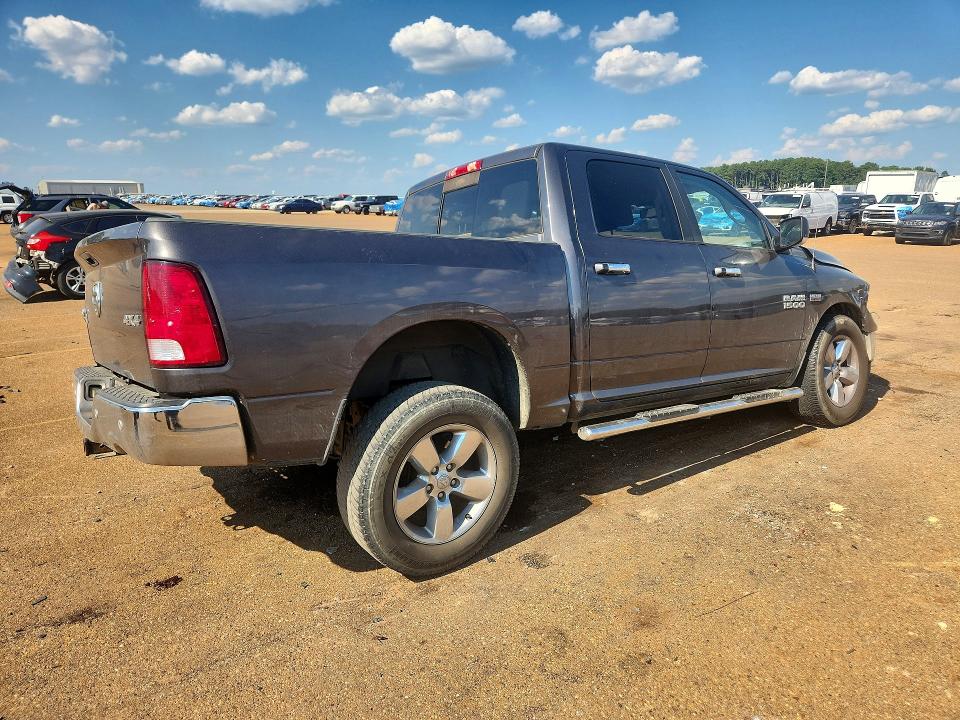 Photo 3 from auction – 2018 RAM 1500 with VIN 3C6RR7LT4JG227837