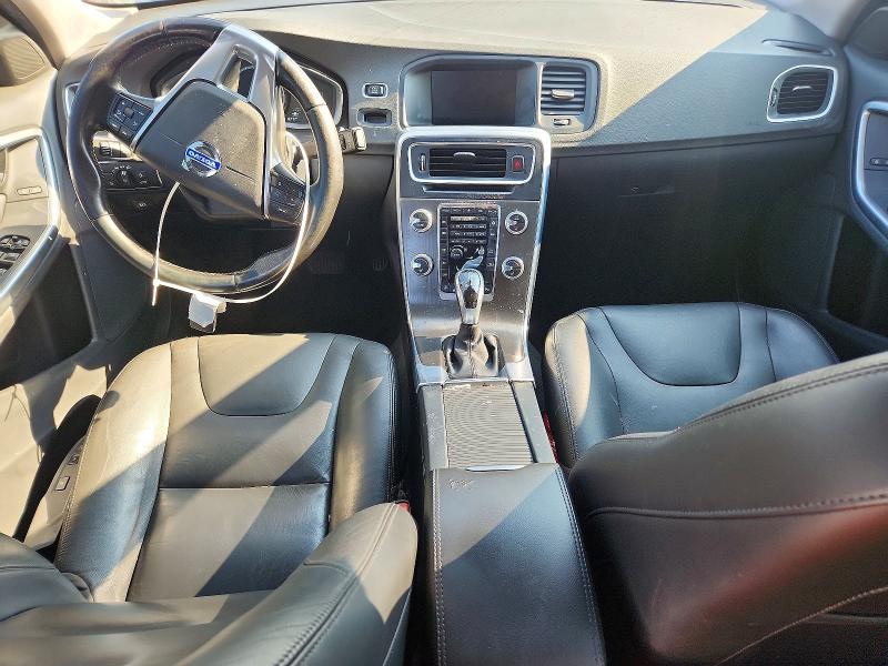 Photo 8 from auction – 2016 VOLVO S60 with VIN YV1612TK2G2392214