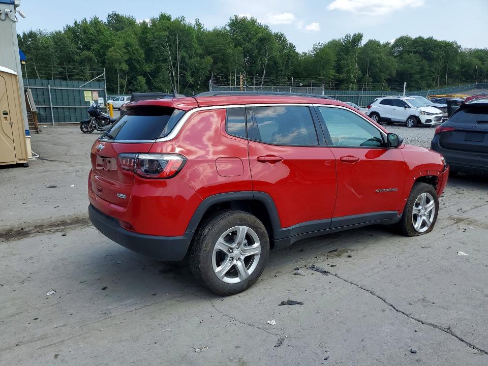 Zdjęcie 3 z aukcji – 2023 JEEP COMPASS z VIN 3C4NJDBN1PT540425