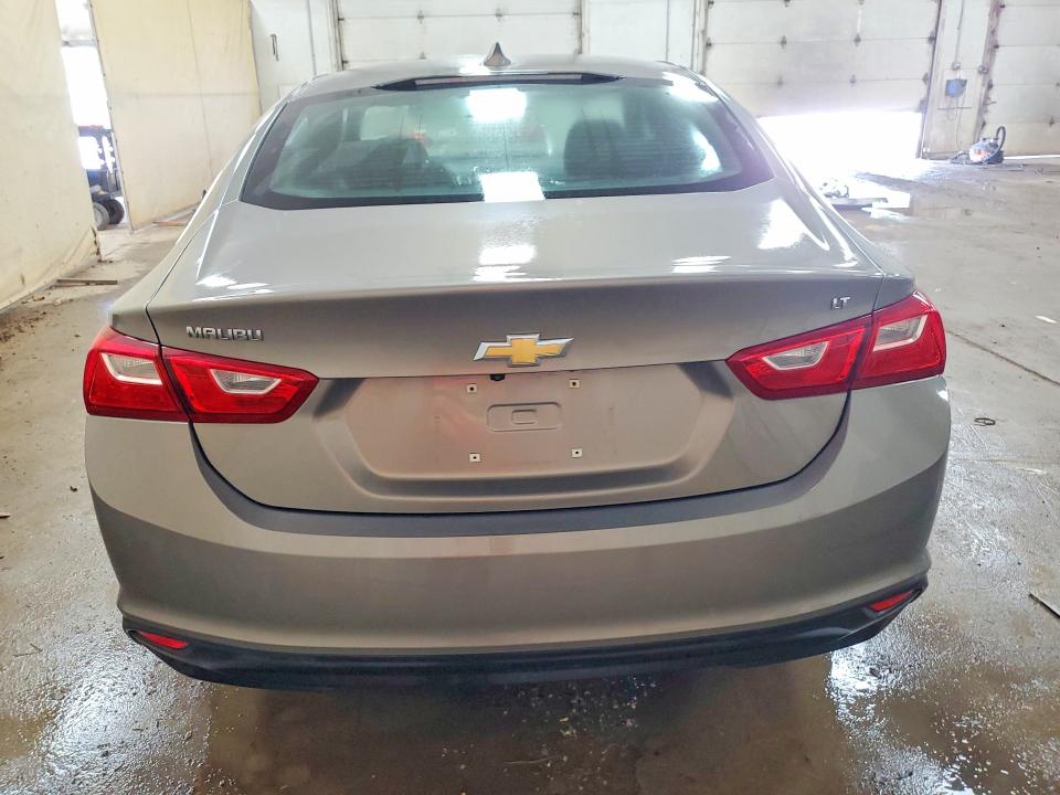 Photo 6 from auction – 2017 CHEVROLET MALIBU with VIN 1G1ZE5ST7HF150783