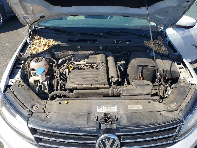 Photo 11 from auction – 2017 VOLKSWAGEN JETTA with VIN 3VW2B7AJ8HM285586