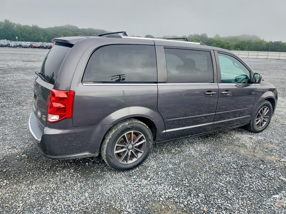 Photo 3 from auction – 2017 DODGE GRAND CARAVAN with VIN 2C4RDGCG7HR817769