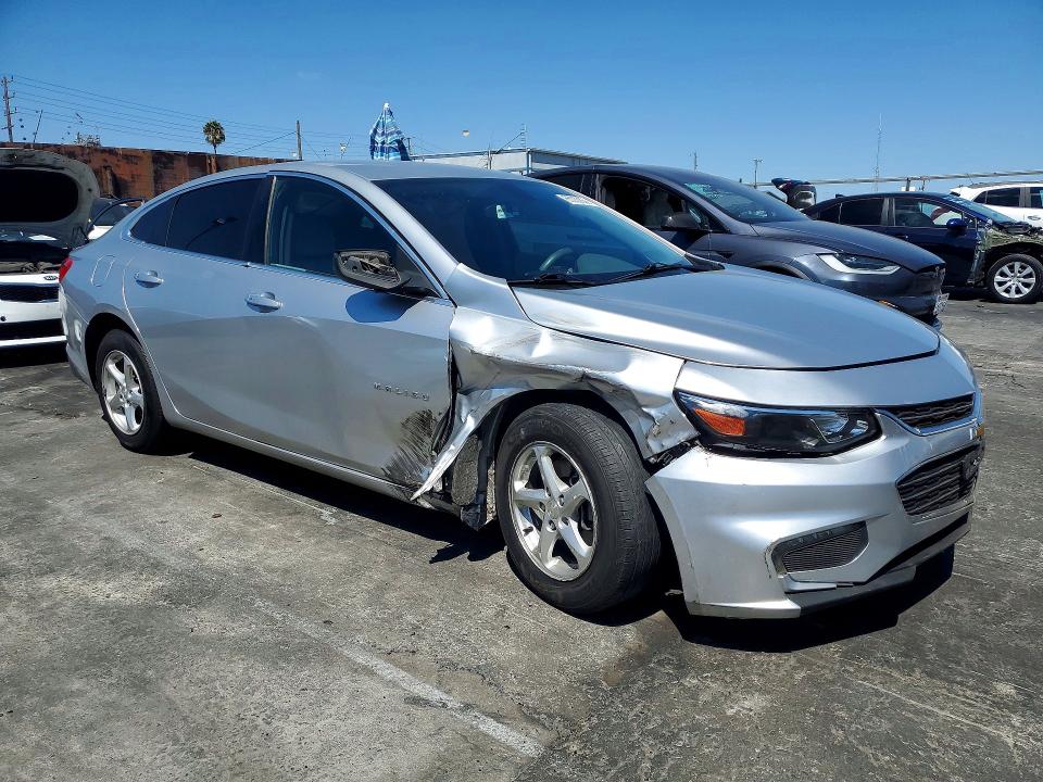 Photo 4 from auction – 2018 CHEVROLET MALIBU with VIN 1G1ZB5ST7JF263227