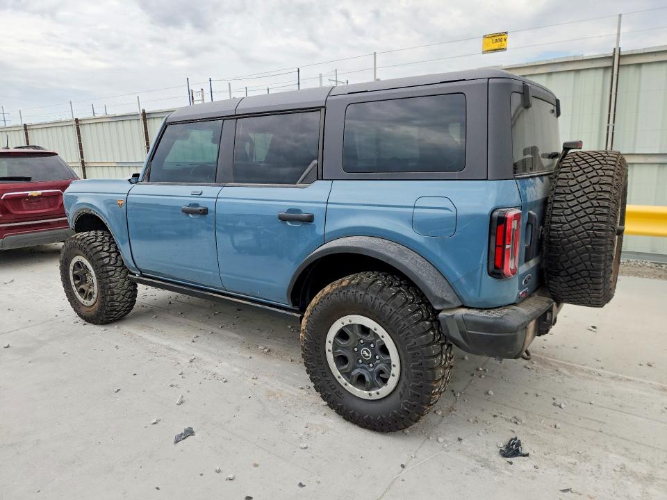 Снимка 2 от търг – 2023 FORD BRONCO с VIN 1FMEE5DP8PLC18588