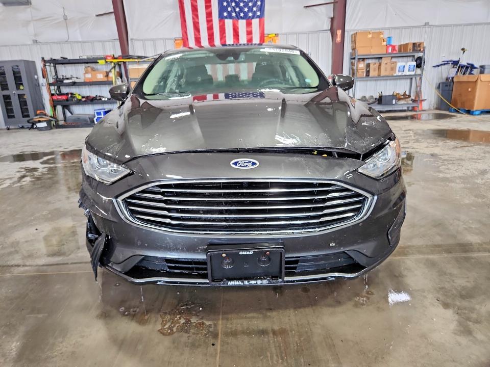 Photo 5 from auction – 2019 FORD FUSION with VIN 3FA6P0HD0KR229316