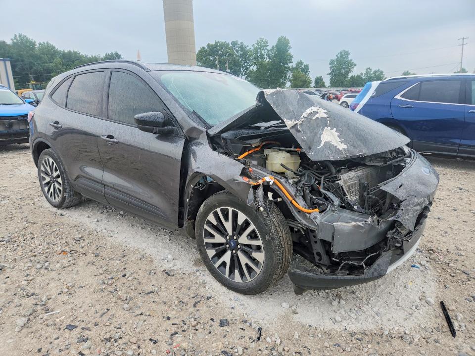 Photo 4 from auction – 2020 FORD ESCAPE with VIN 1FMCU0BZ0LUB80523