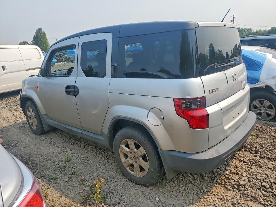 Photo 2 from auction – 2010 HONDA ELEMENT with VIN 5J6YH2H70AL002771